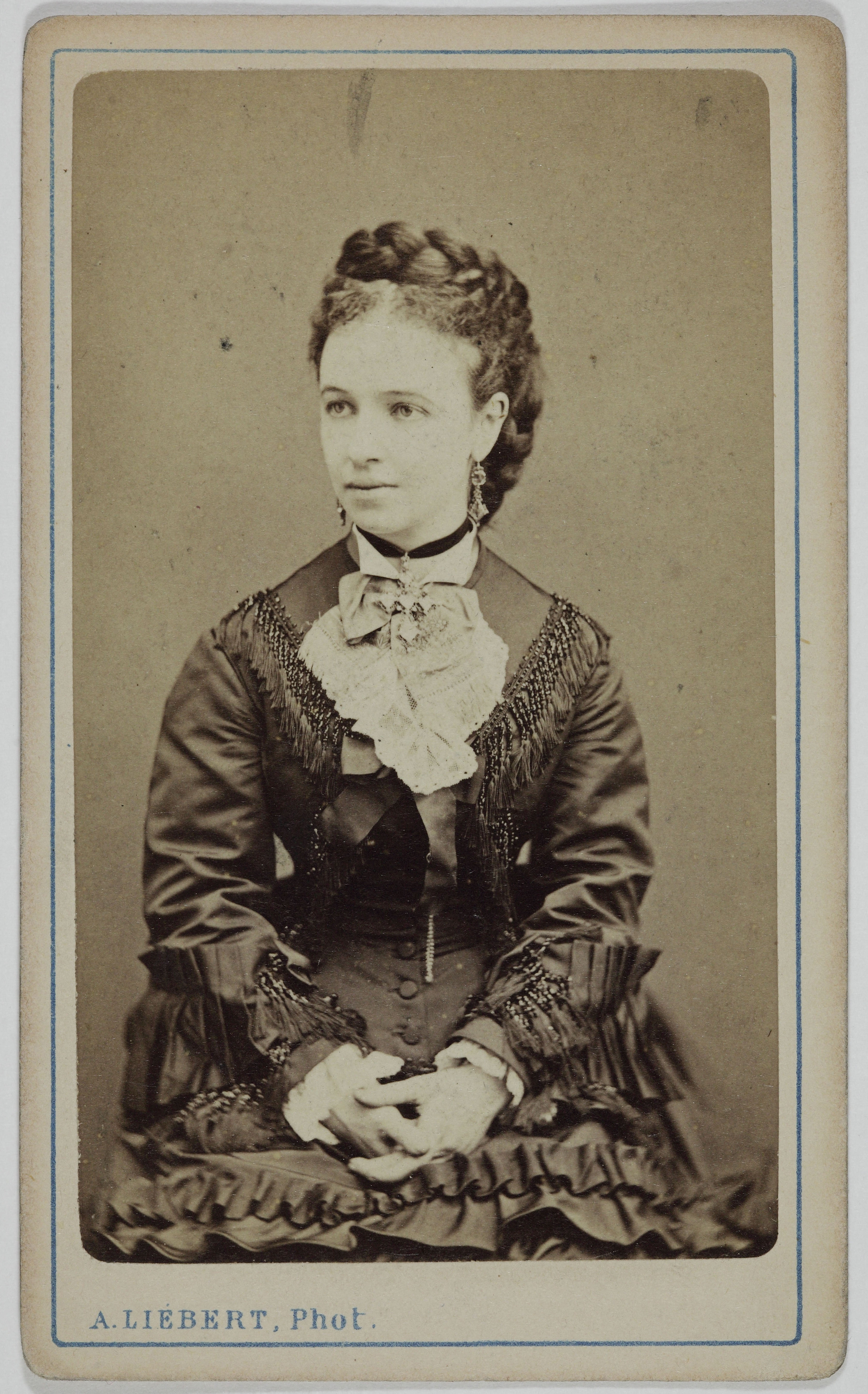 Alphonse Liébert, Portrait d’Albani, Emma, (Marie-Louise Cécile Emma Lajeunesse), (1847-1930), (cantatrice canadienne)
