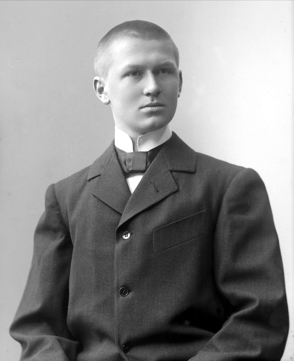 Gustav Borgen, NFB.34372