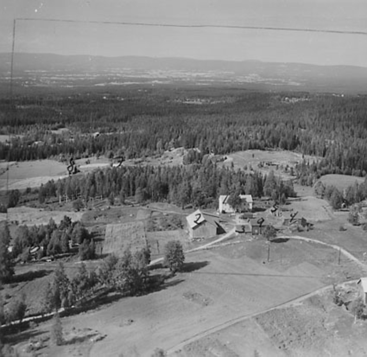 Widerøes Flyveselskap A/S, FLYFOTO HAUKÅSEN GARD OG PENSJONAT, ÅSVANG