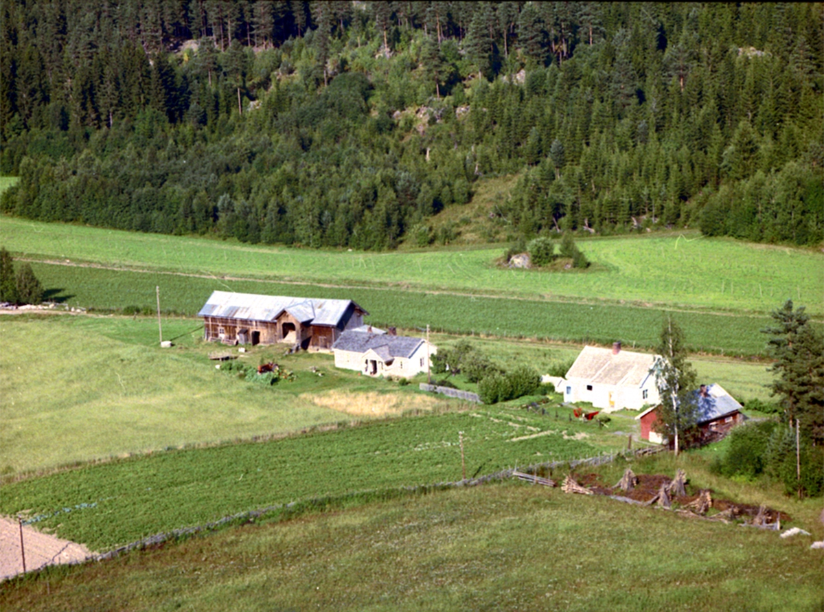 Widerøes Flyveselskap A/S, FLYFOTO SÆTERSHAGAN 339-54, VALLSET