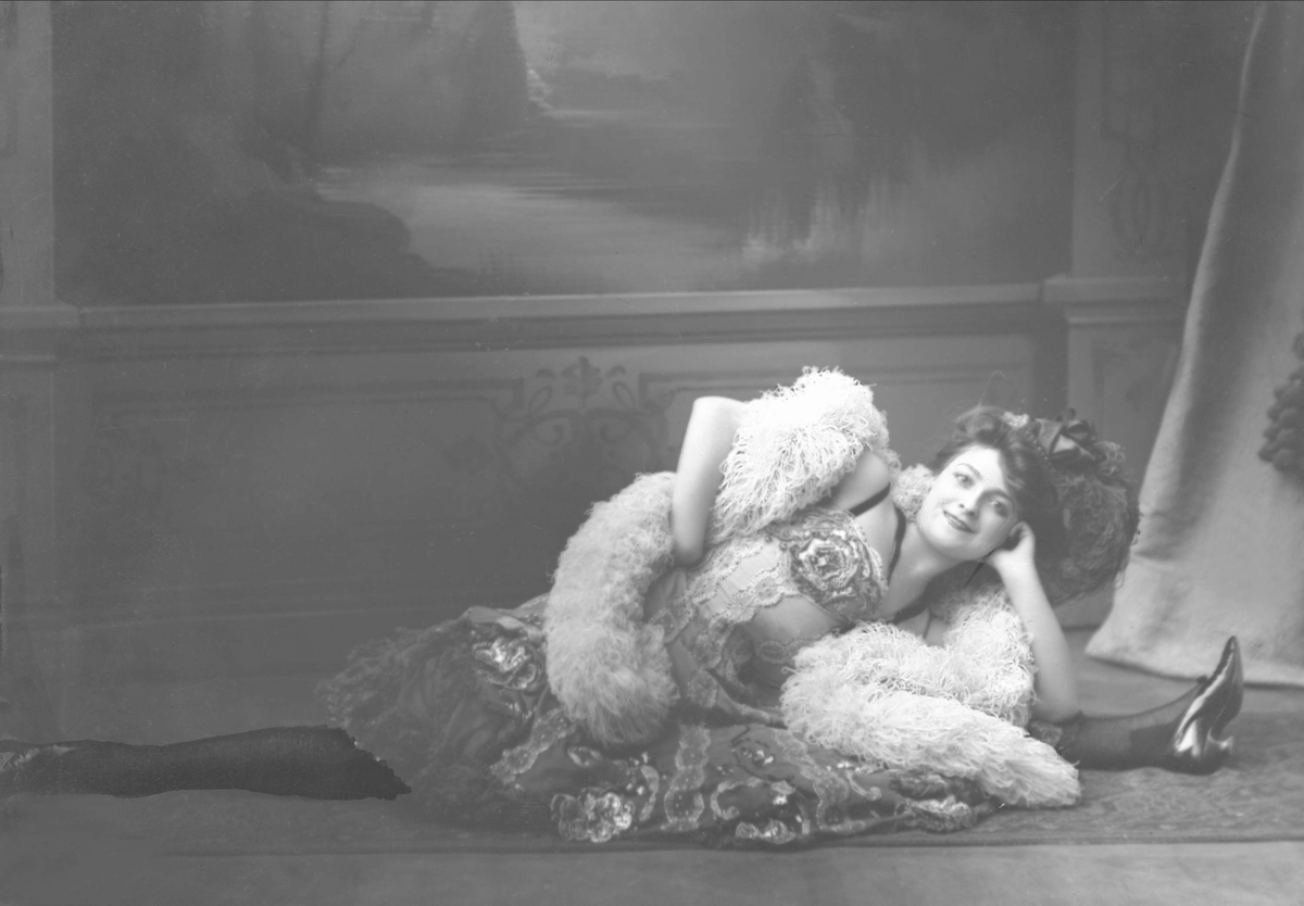 Gustav Borgen, Portrett, danserinnen mademoiselle Ydette-Jolie. 25.5.1906