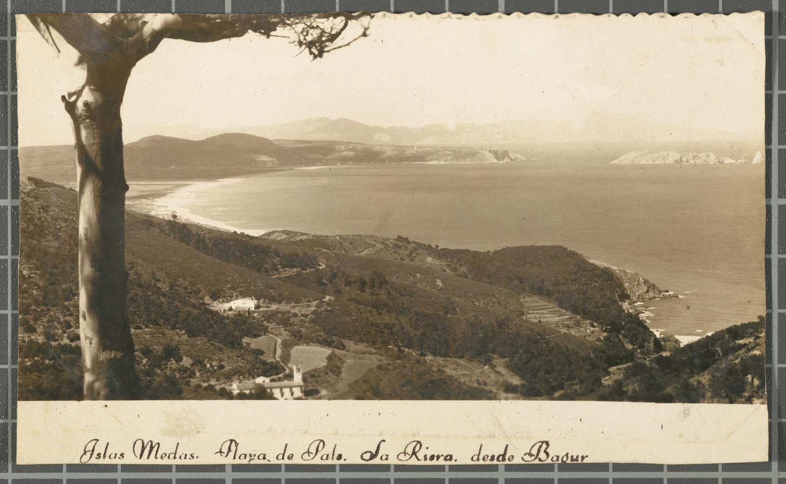 Desconegut, Islas Medas. Playa de Pals. Sa Riera desde Begur