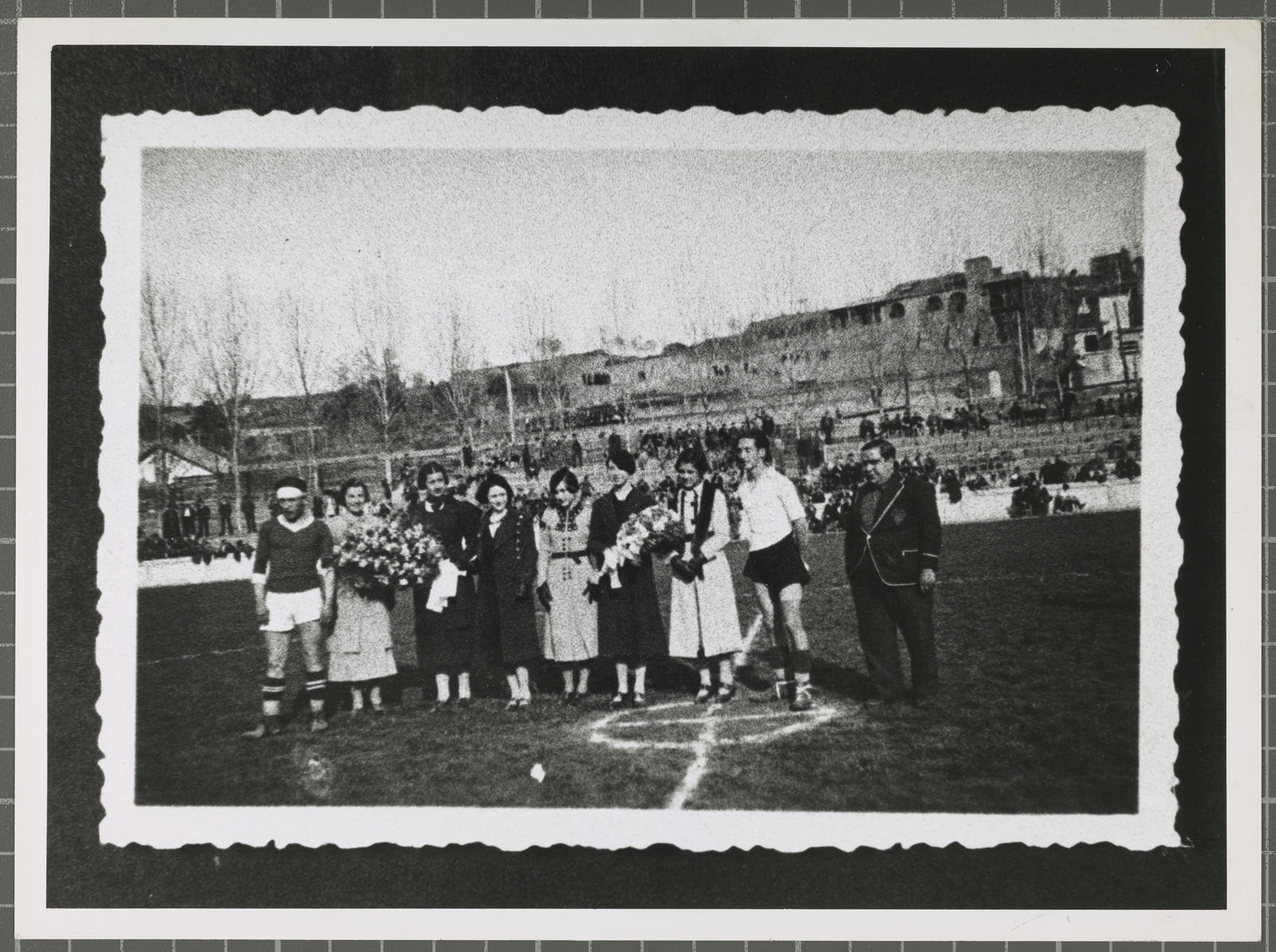 Desconegut, [Homenatge al camp de Vista Alegre de Girona]