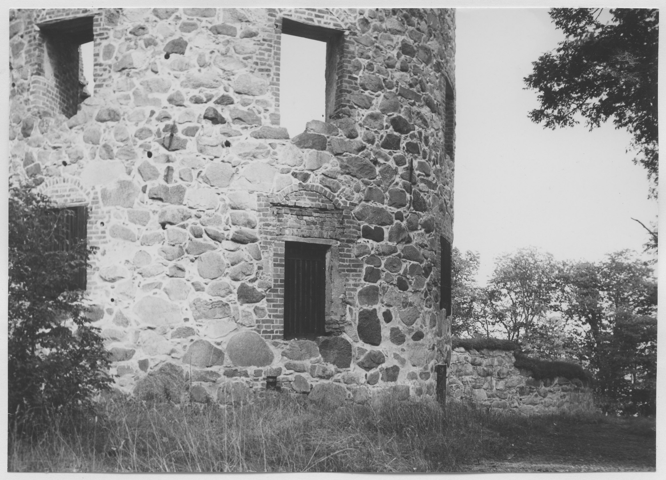 Mårten Sjöbeck, Mörby borgruin