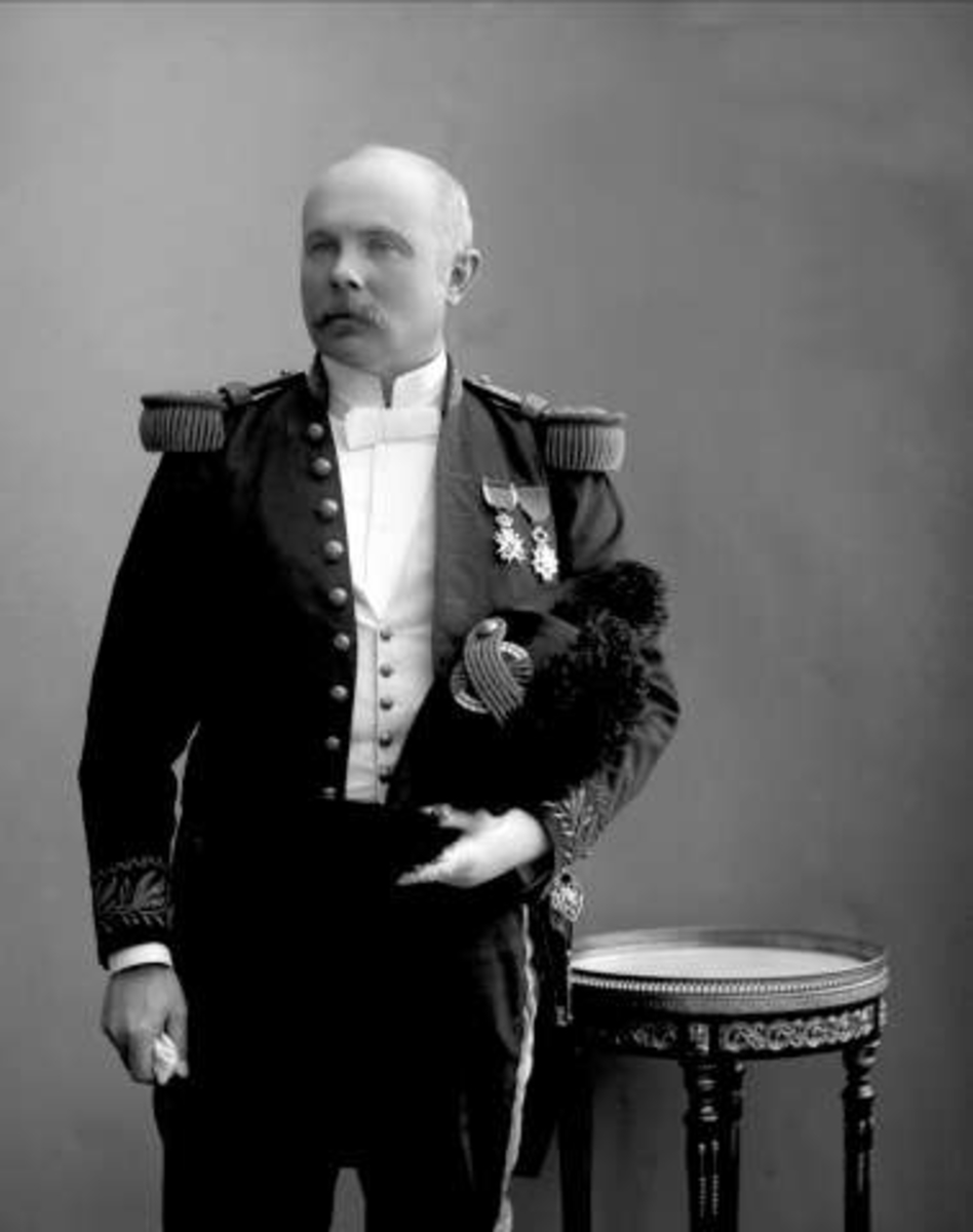 Gustav Borgen, Portrett, Peter Martin Ragnar Ottesen (1857-1927), i uniform for generalkonsul ved det felles norsk-svenske konsulatvesen. Fotografert 1904.