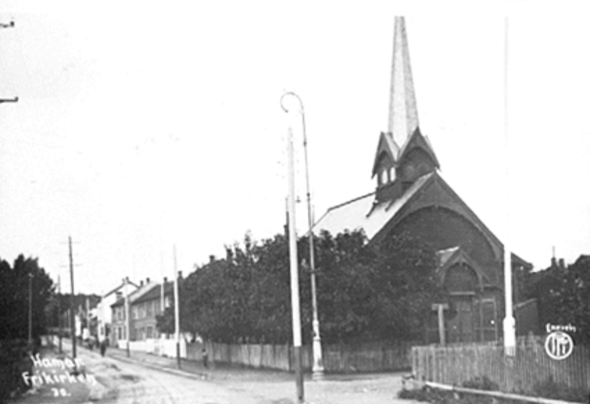 Anno Domkirkeodden, EKSTERIØR FRIKIRKEN, SKOLEGATA/HORNSGATE 12