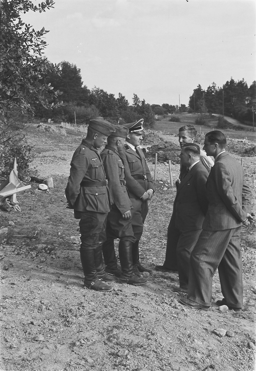 Anders Beer Wilse, Prot: Tyske Kirkegård - Krans nedlegges