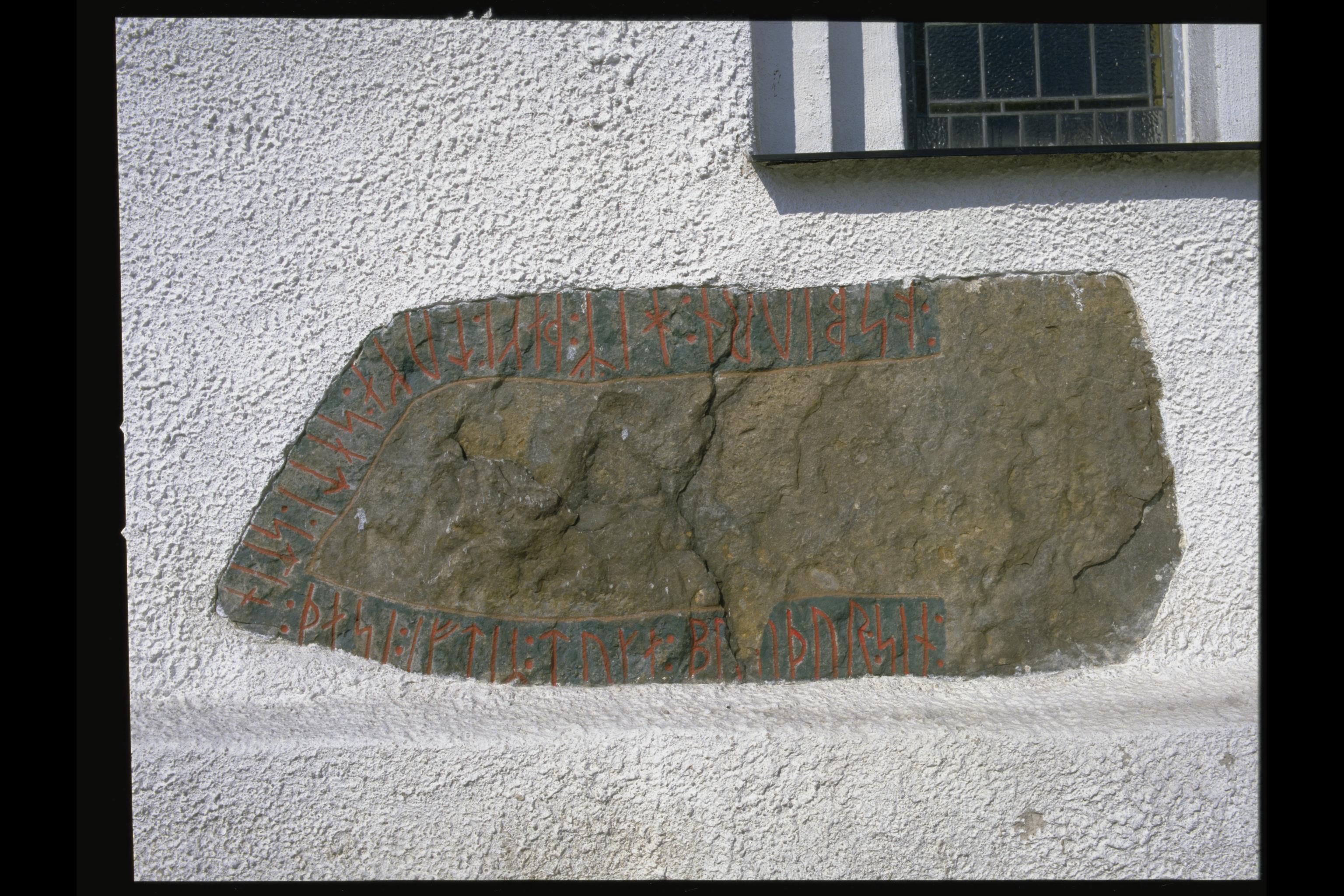 Bengt A Lundberg, Hällestads kyrka, Hällestad 2:2
