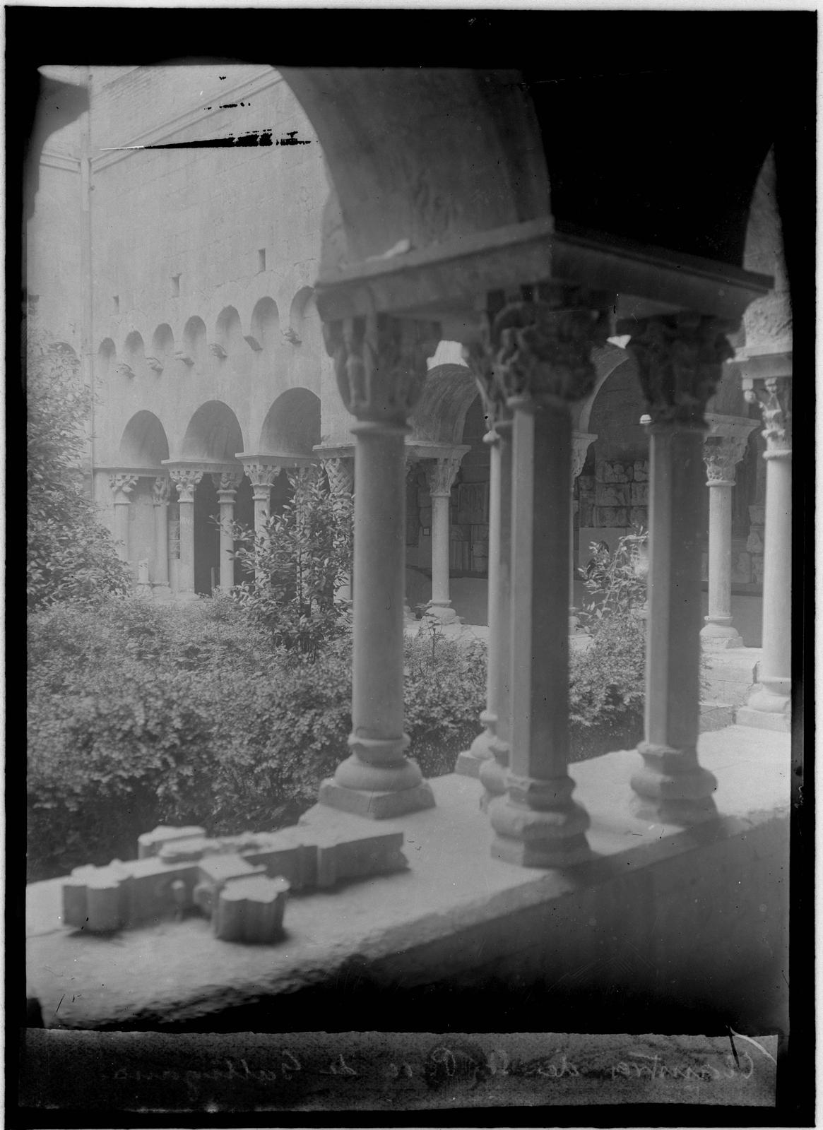 Desconegut, [Monastery of St. Peter Galligants.]