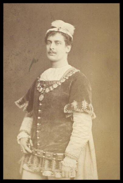 London Stereoscopic and Photographic Company, Guy Little Theatrical Photograph