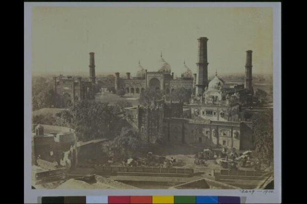 Unknown, Ranjit Singh's tomb from the top of Ranjit Singh's palace, Lahore