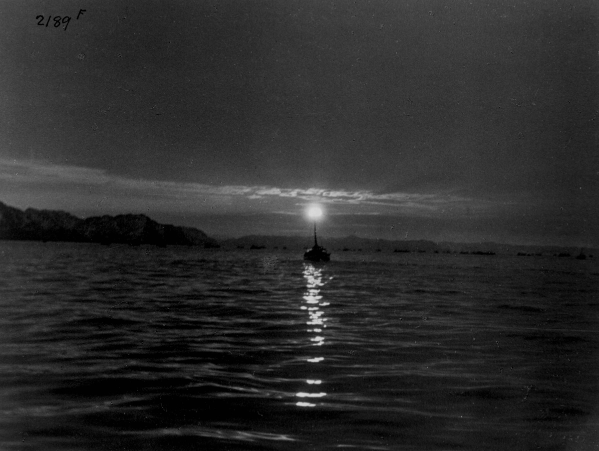 Anders Beer Wilse, Wilse original, samferdsel, båt, stemning Rekefjord.