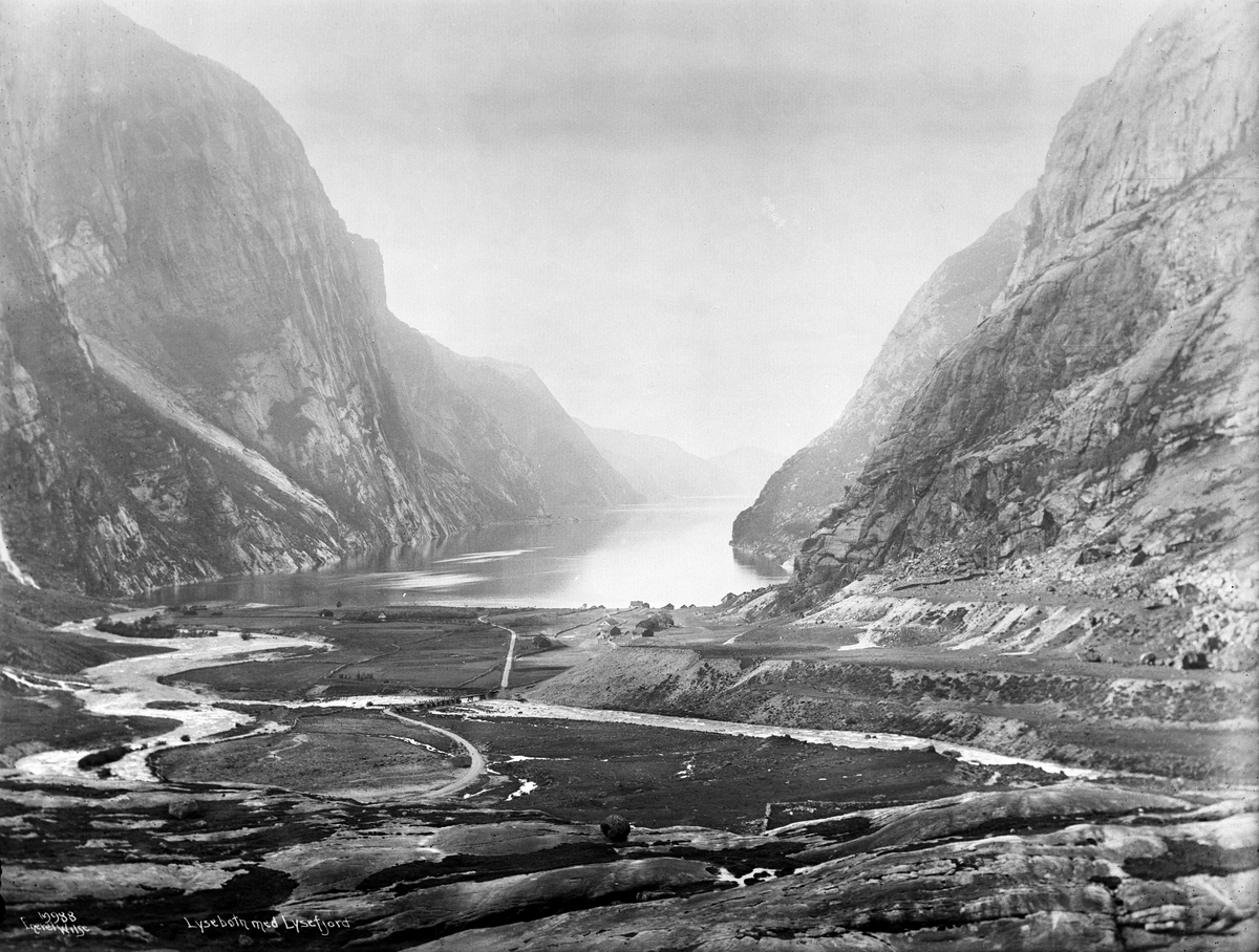 Anders Beer Wilse, Prot: Lysefjorden med Lysebotn