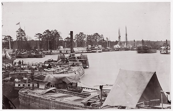 Timothy H. O'Sullivan, [Barges, Steamers, and Transports, White House Landing, Pamunkey River, Virginia]