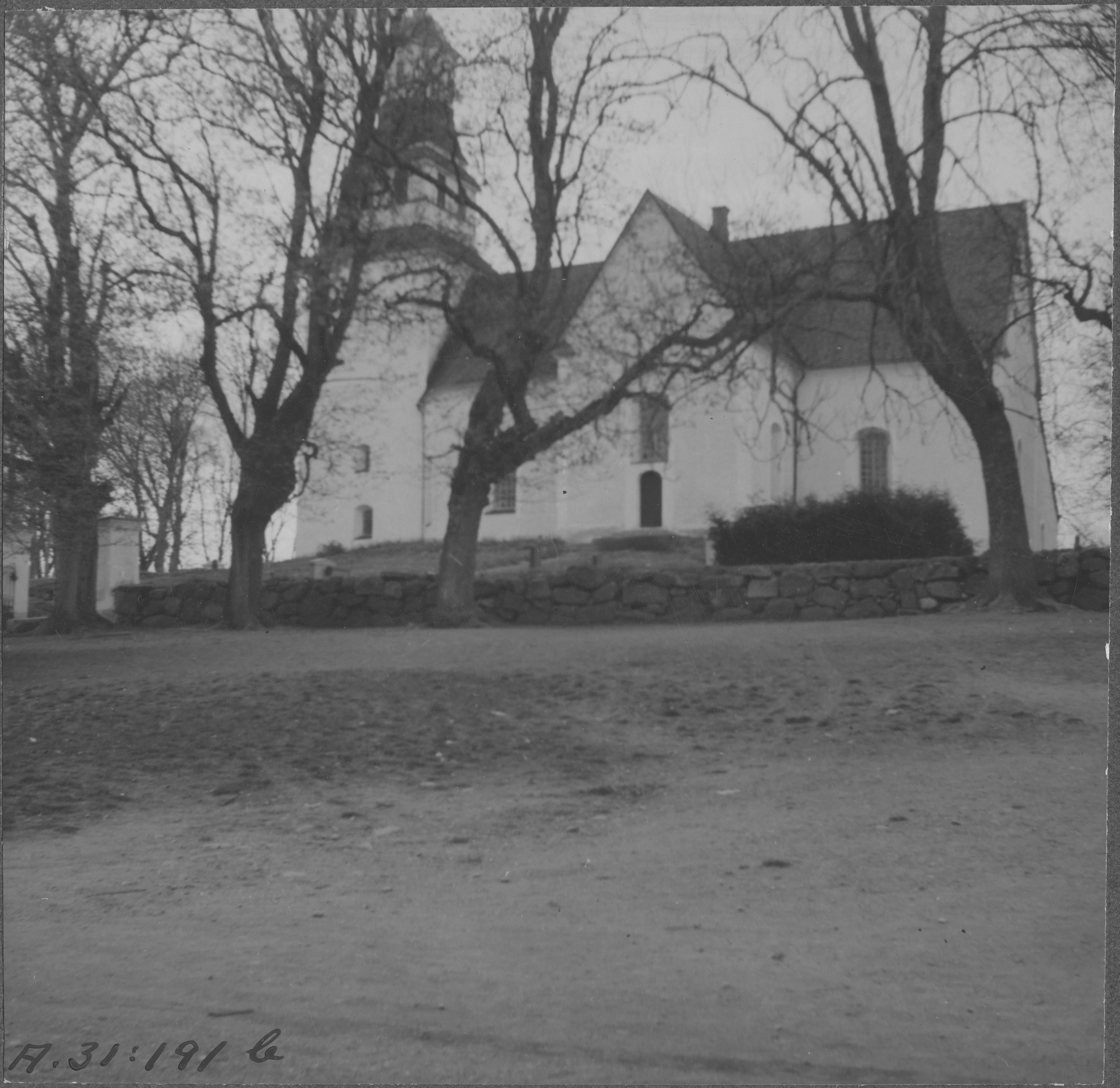 Erik Lundberg, Vårdsbergs kyrka