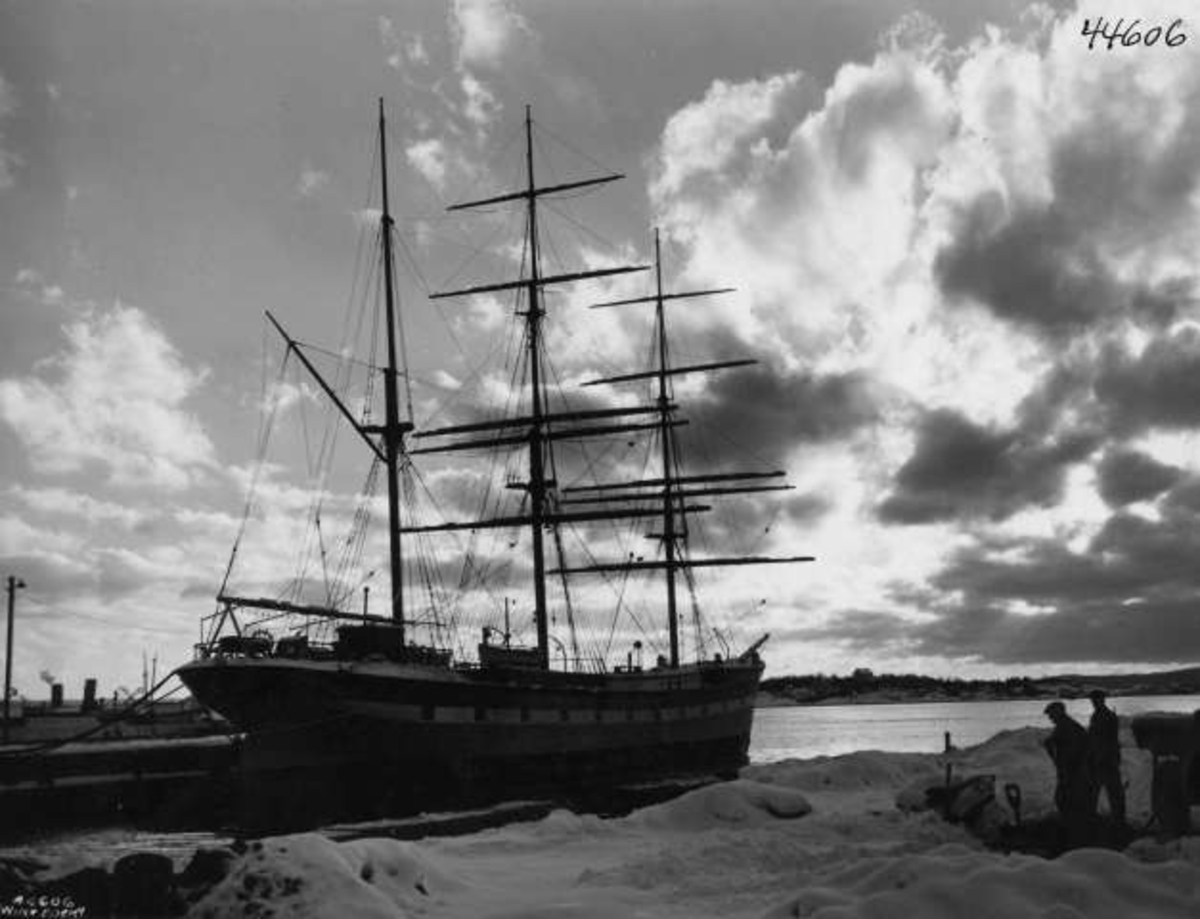 Anders Beer Wilse, Seilbåter-skuter