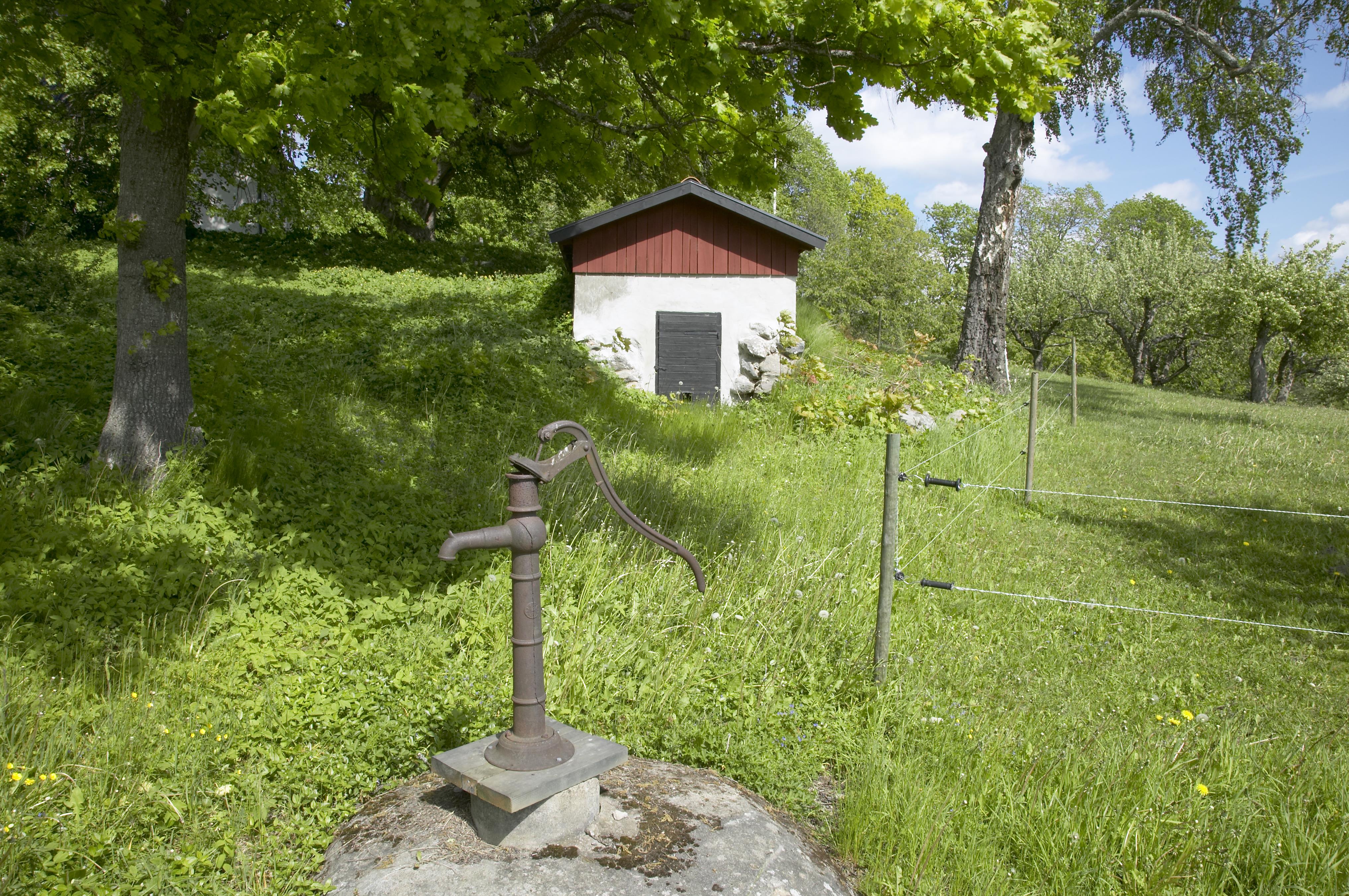 Bengt A Lundberg, Ådö kaptensboställe