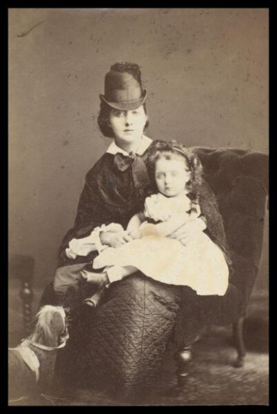 London Stereoscopic and Photographic Company, Guy Little Theatrical Photograph