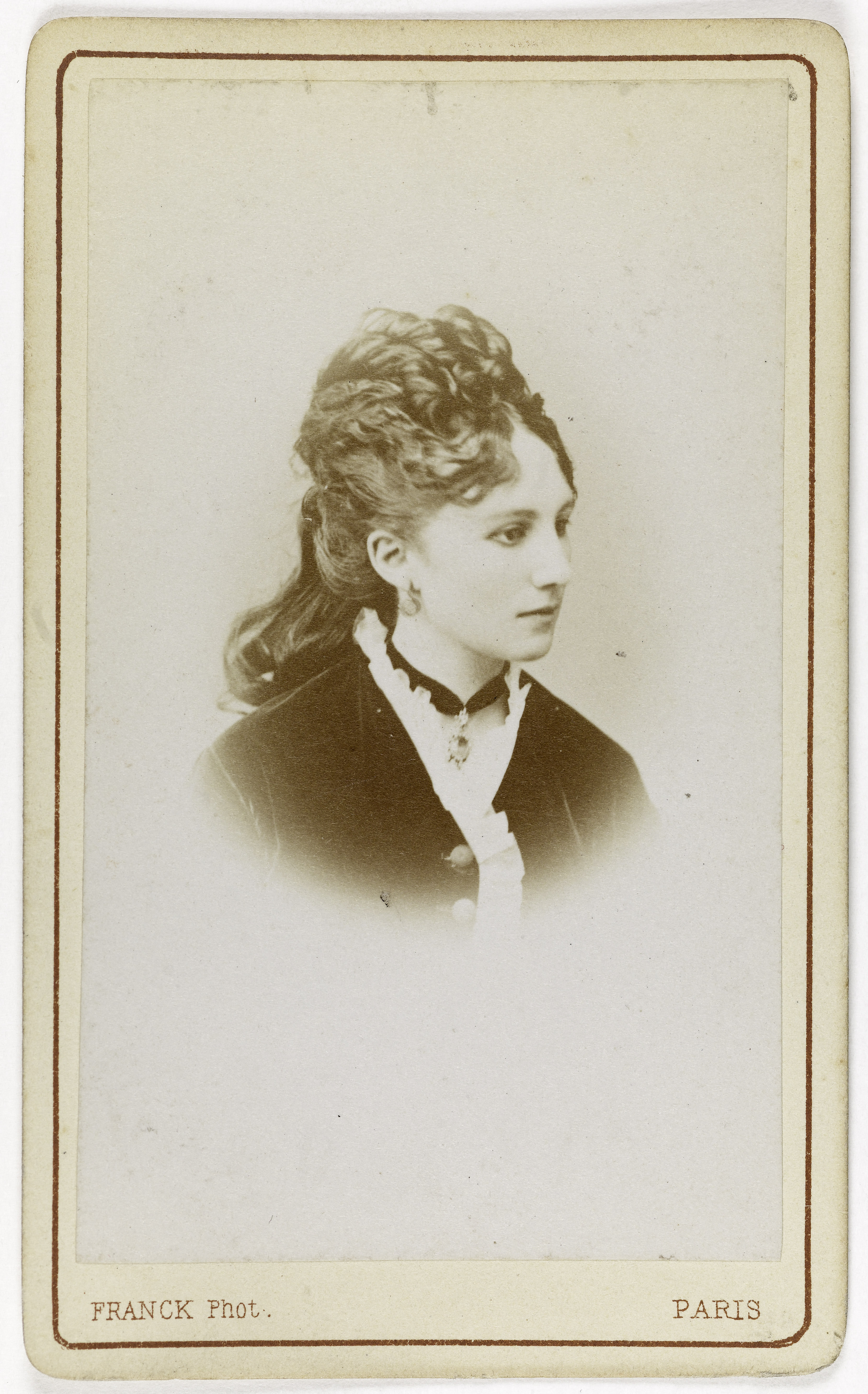 Franck, Portrait de Marthe, actrice au Théâtre des Folies Marigny.
