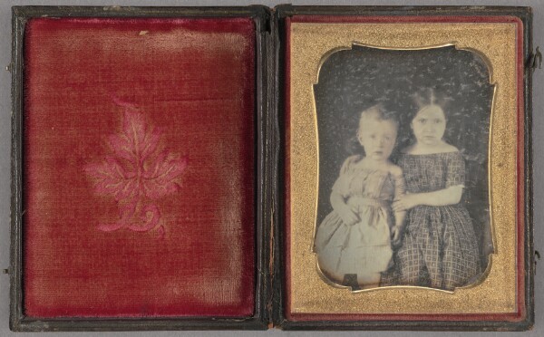 Unknown, [Portrait of two young girls]