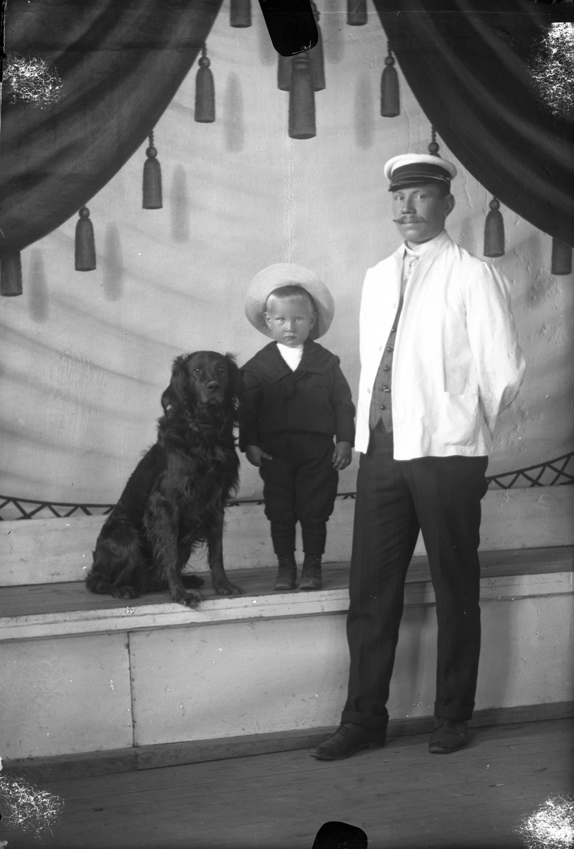 Oscar Holte, portrett, person, klær,
