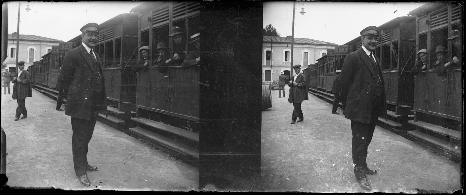 Desconegut, [Railway station dOlot]