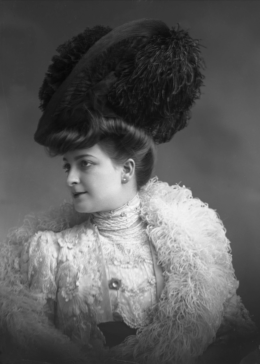 Gustav Borgen, Portrett, danserinne. Mademoiselle Ydette-Jolie. 25.5.1906