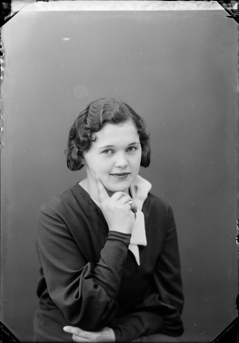 Skötsner-Edhlund, Ateljé Portrait - Åkerlind, Östhammar, Uppland