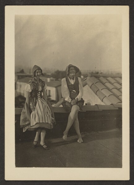Louis Fleckenstein, [Florence and Friend in Costume on Roof]