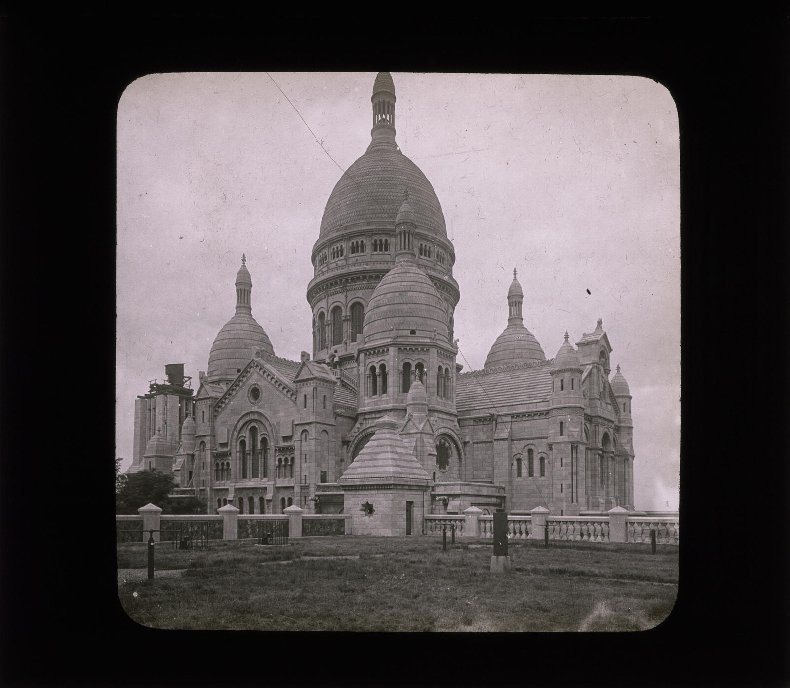 Desconegut, Paris, ensemble de la basilique du Sacré Coeur avec le dôme Mazo, E.