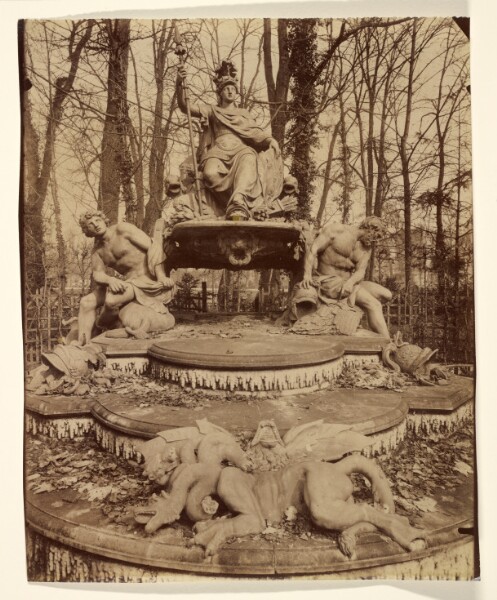 Eugène Atget, Versailles. Bosquet de l'Arc de Triomphe