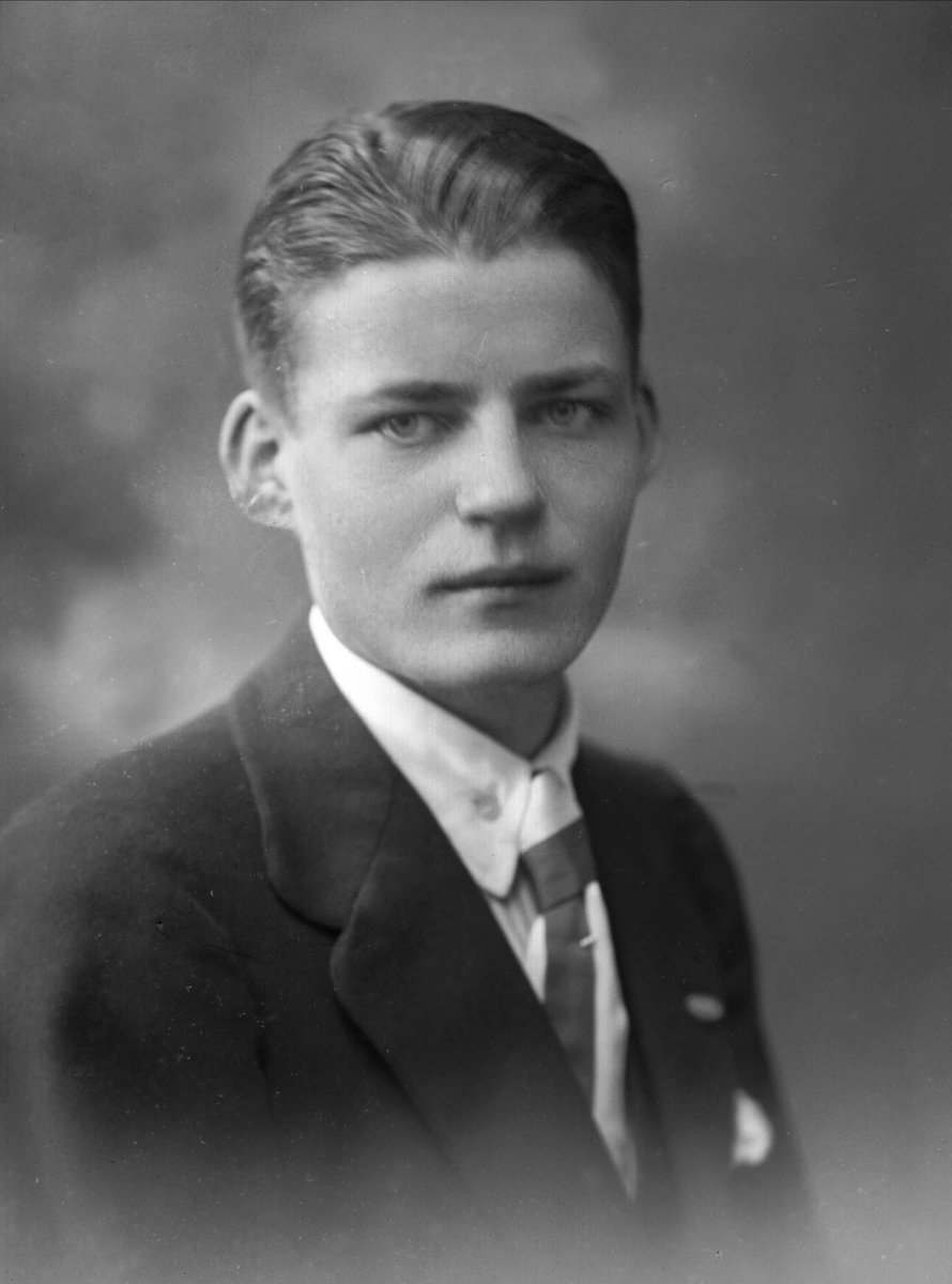 Gustav Borgen, NFB.37855
