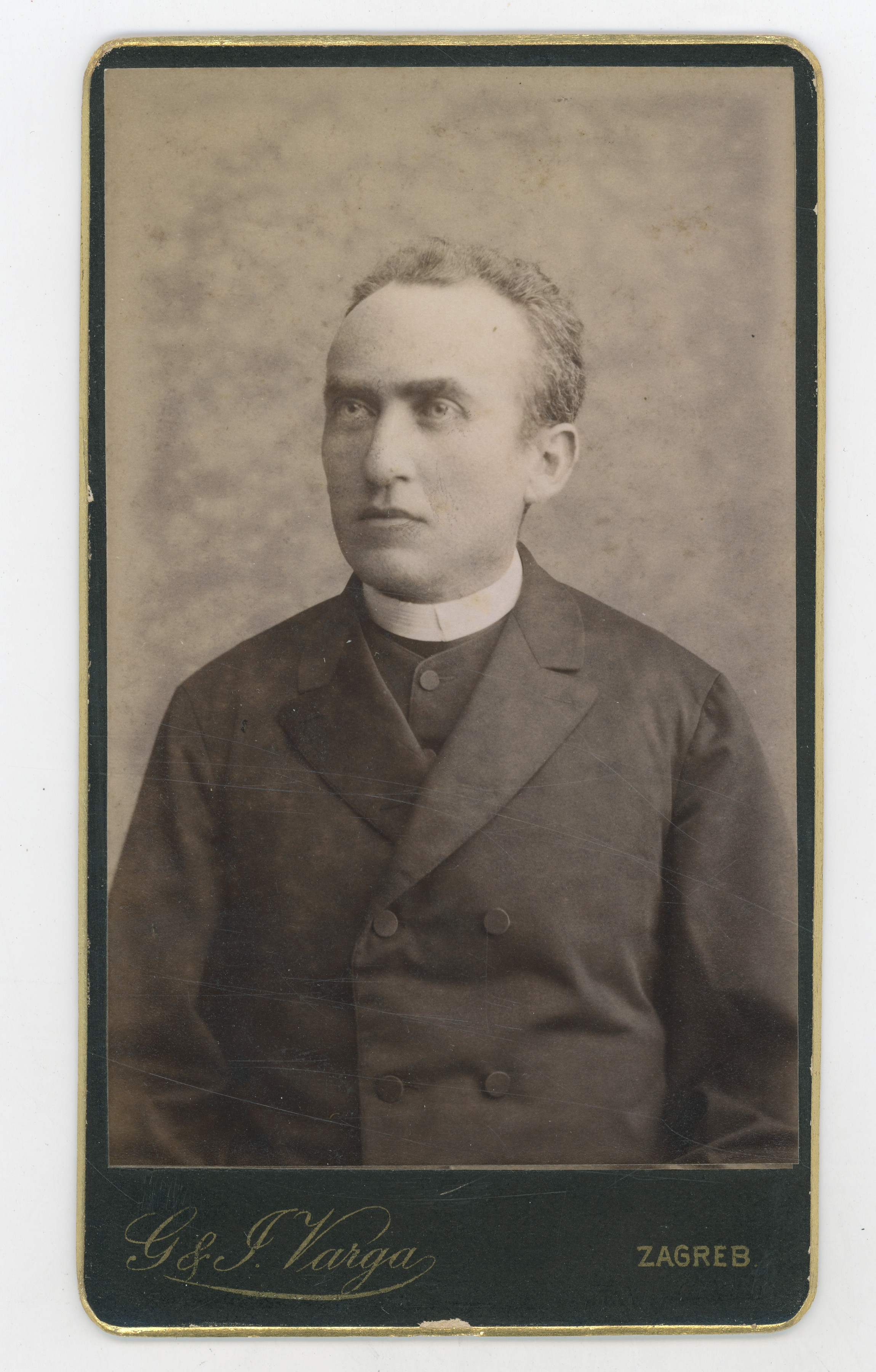 Gjuro i Ivan Varga, Svećenik Ivan Bujanović