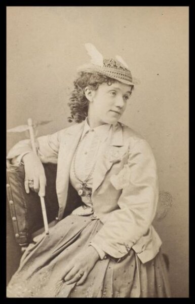 London Stereoscopic and Photographic Company, Guy Little Theatrical Photograph