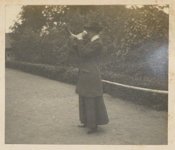 Unknown, [Portrait of a woman]
