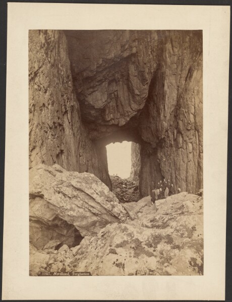 Axel Lindahl, Nordland, Torghatten