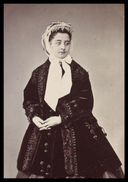 London Stereoscopic and Photographic Company, Guy Little Theatrical Photograph