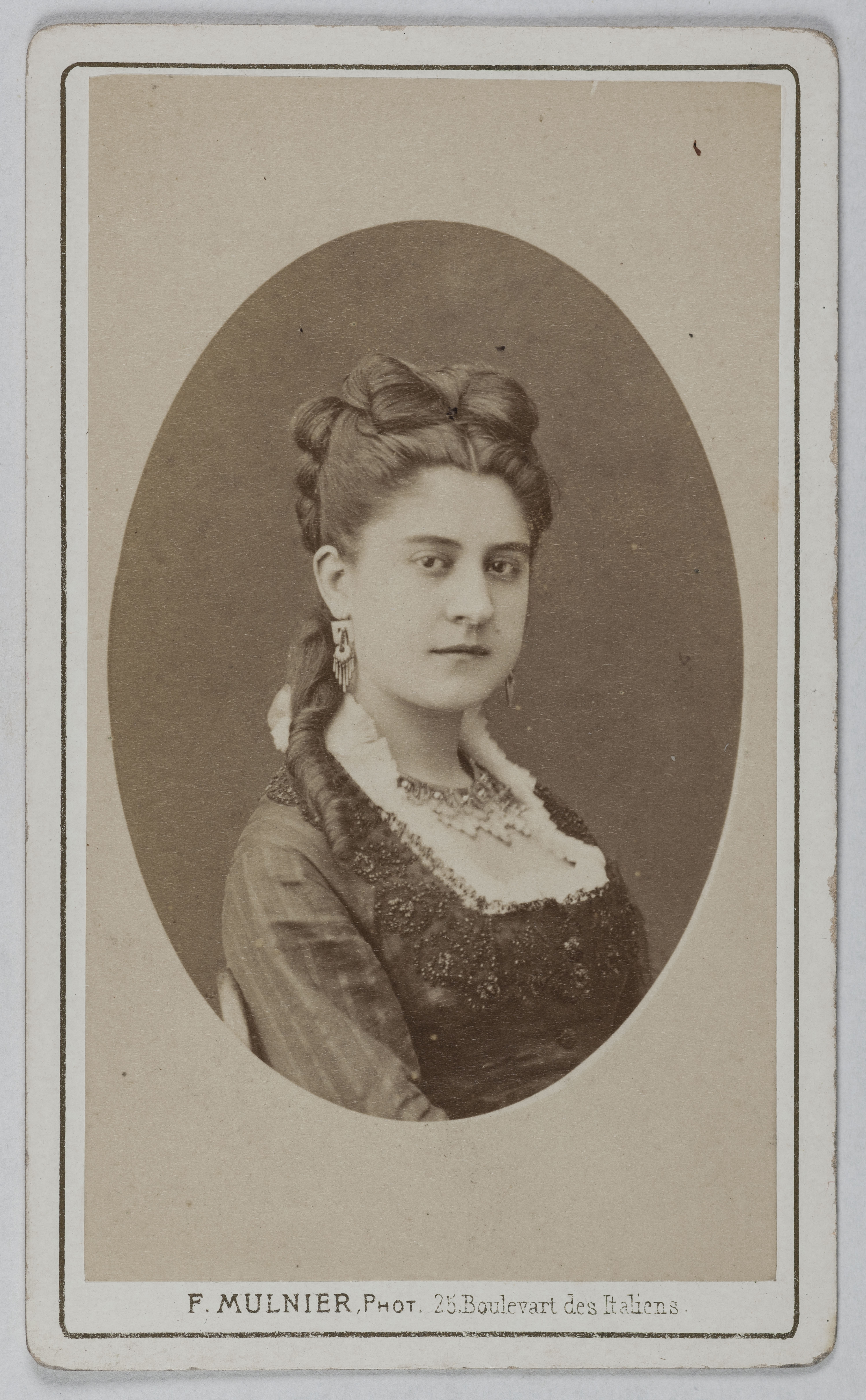 Ferdinand Mulnier, Portrait de Jeanne Fouquet (chanteuse lyrique à l'Opéra)