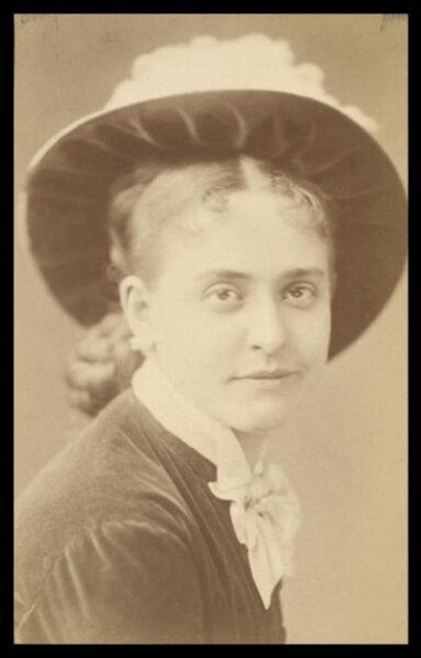 London Stereoscopic and Photographic Company, Guy Little Theatrical Photograph