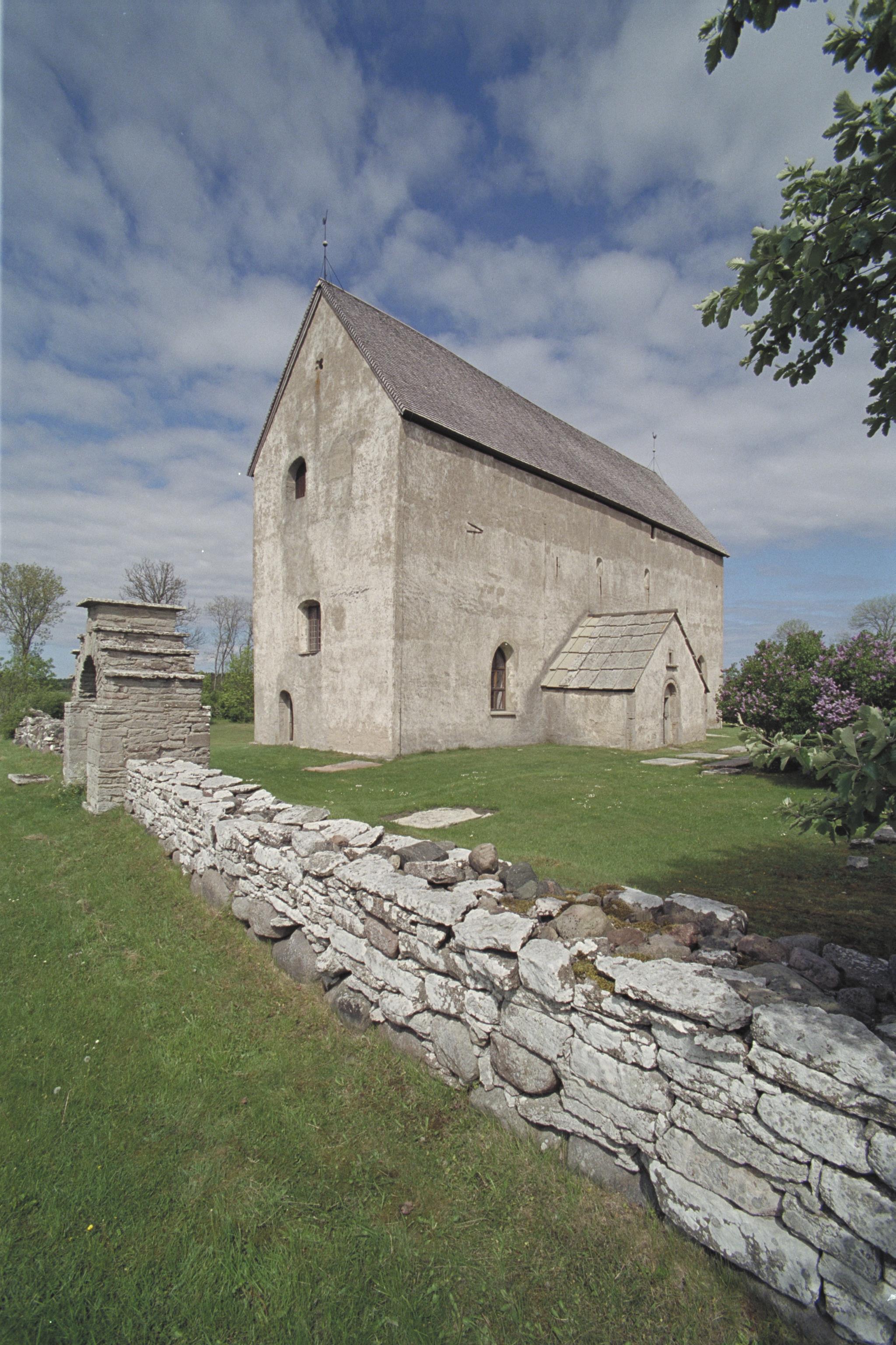 Bengt A Lundberg, Källa gamla kyrka