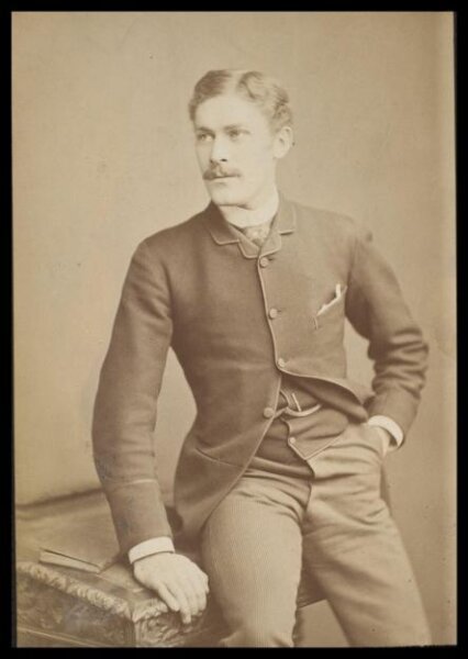 London Stereoscopic and Photographic Company, Guy Little Theatrical Photograph