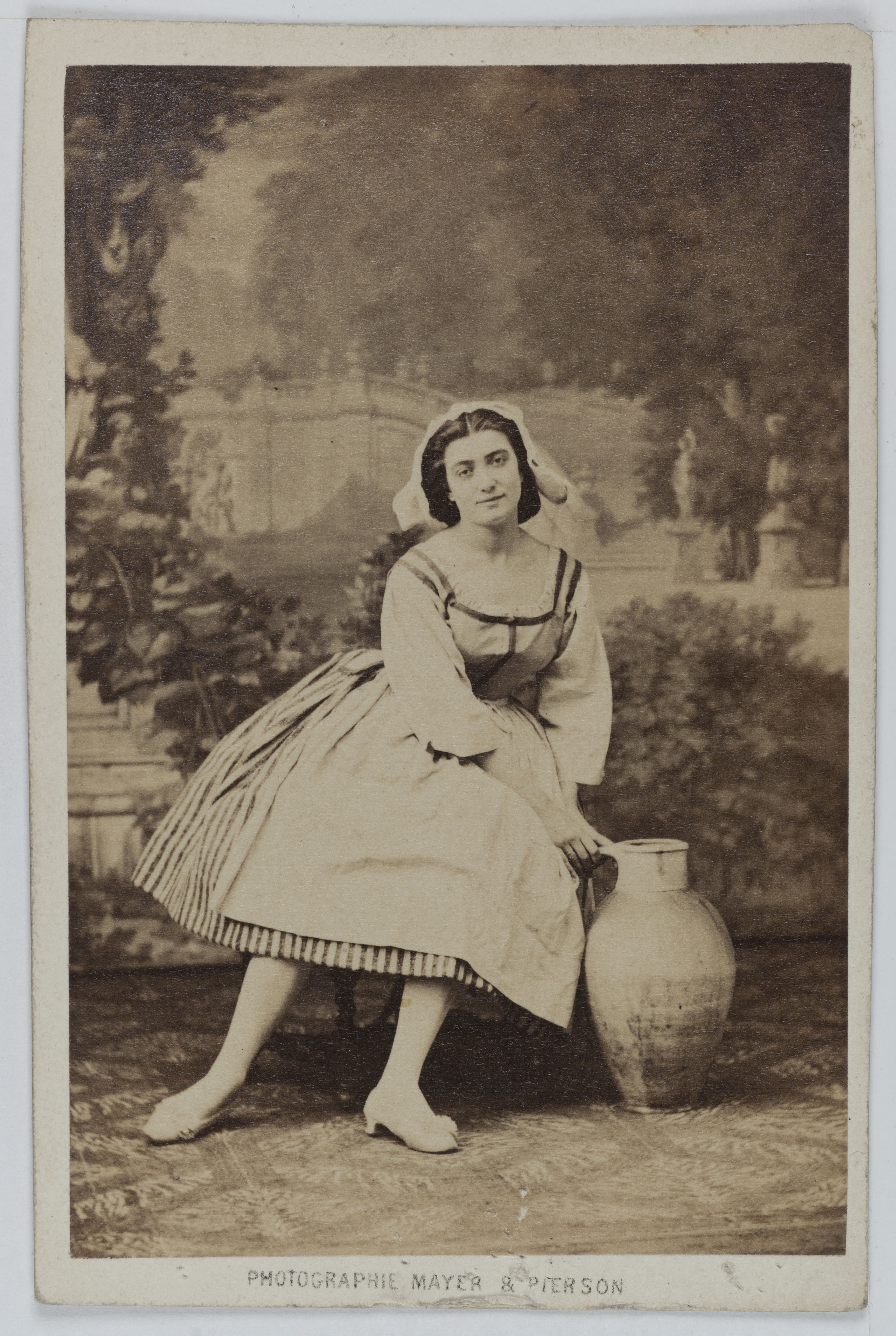 Mayer Frères et Pierson, Portrait de Rameau, actrice au Théâtre des Délassements Comiques.