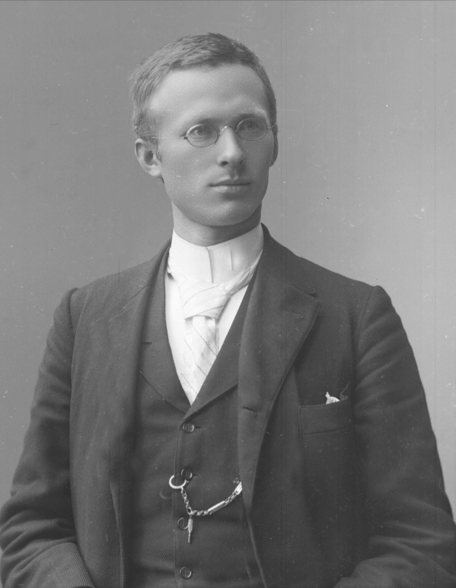 Gustav Borgen, NFB.15036