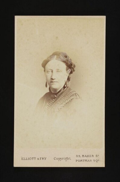 Elliott & Fry, A portrait of 'Mrs J. G. Iym'