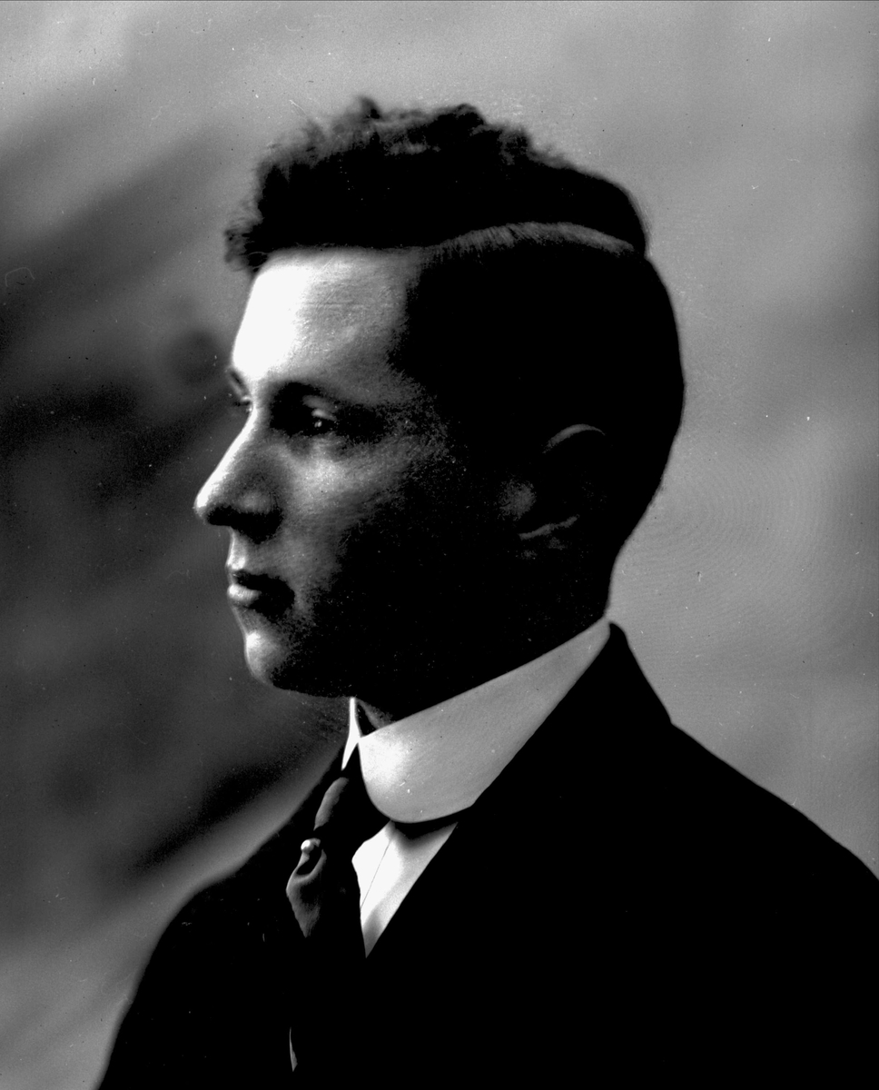 Gustav Borgen, NFB.37889