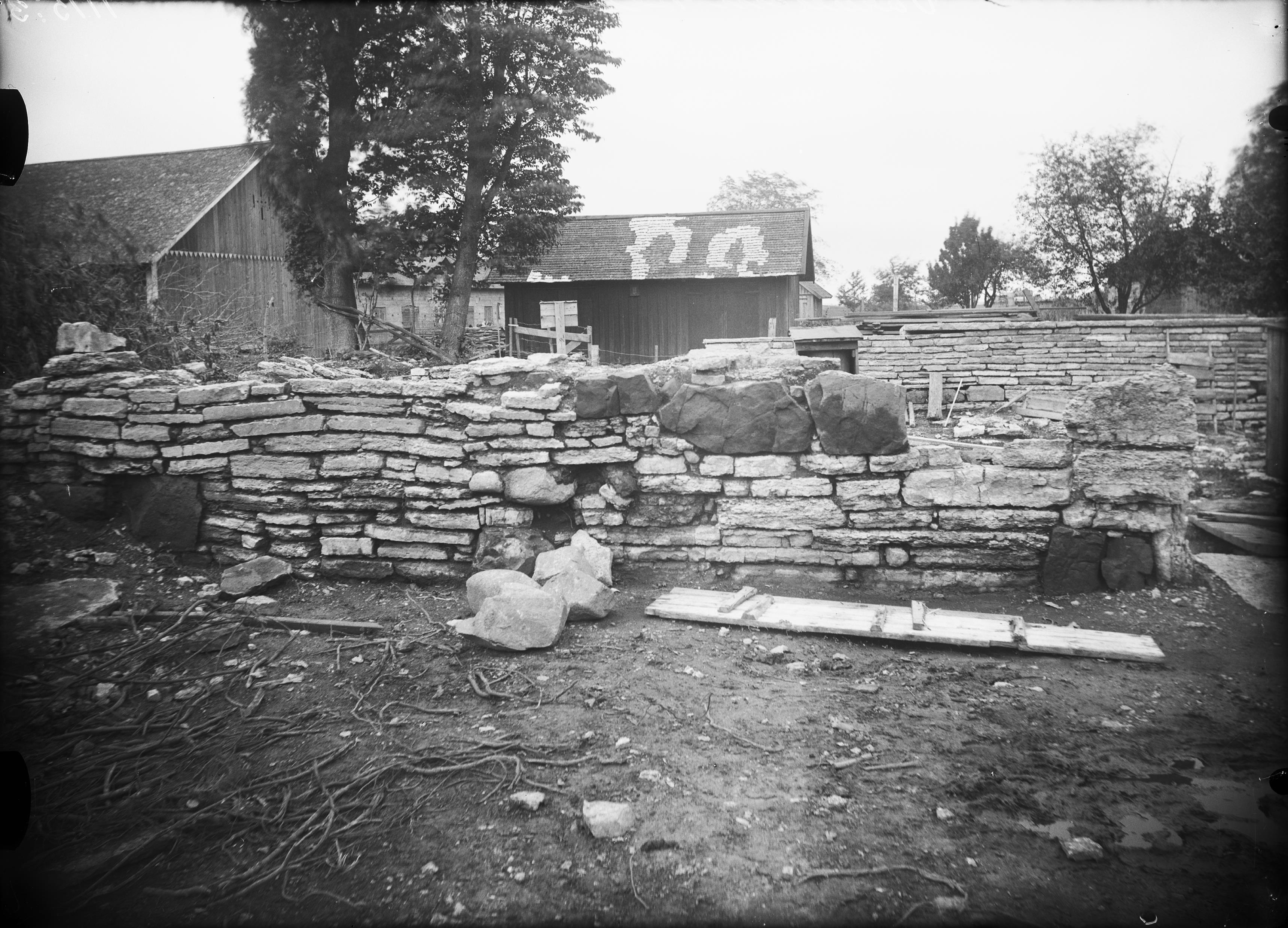 Axel Forssén, Varnhems klosterruin