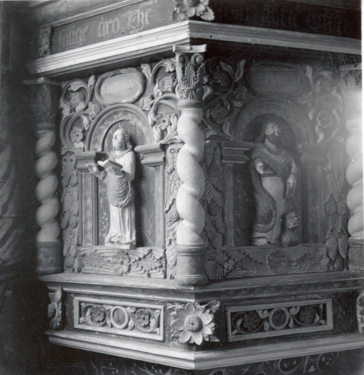 Manne Hofrén, Predikstolen i Djursdala kyrka.