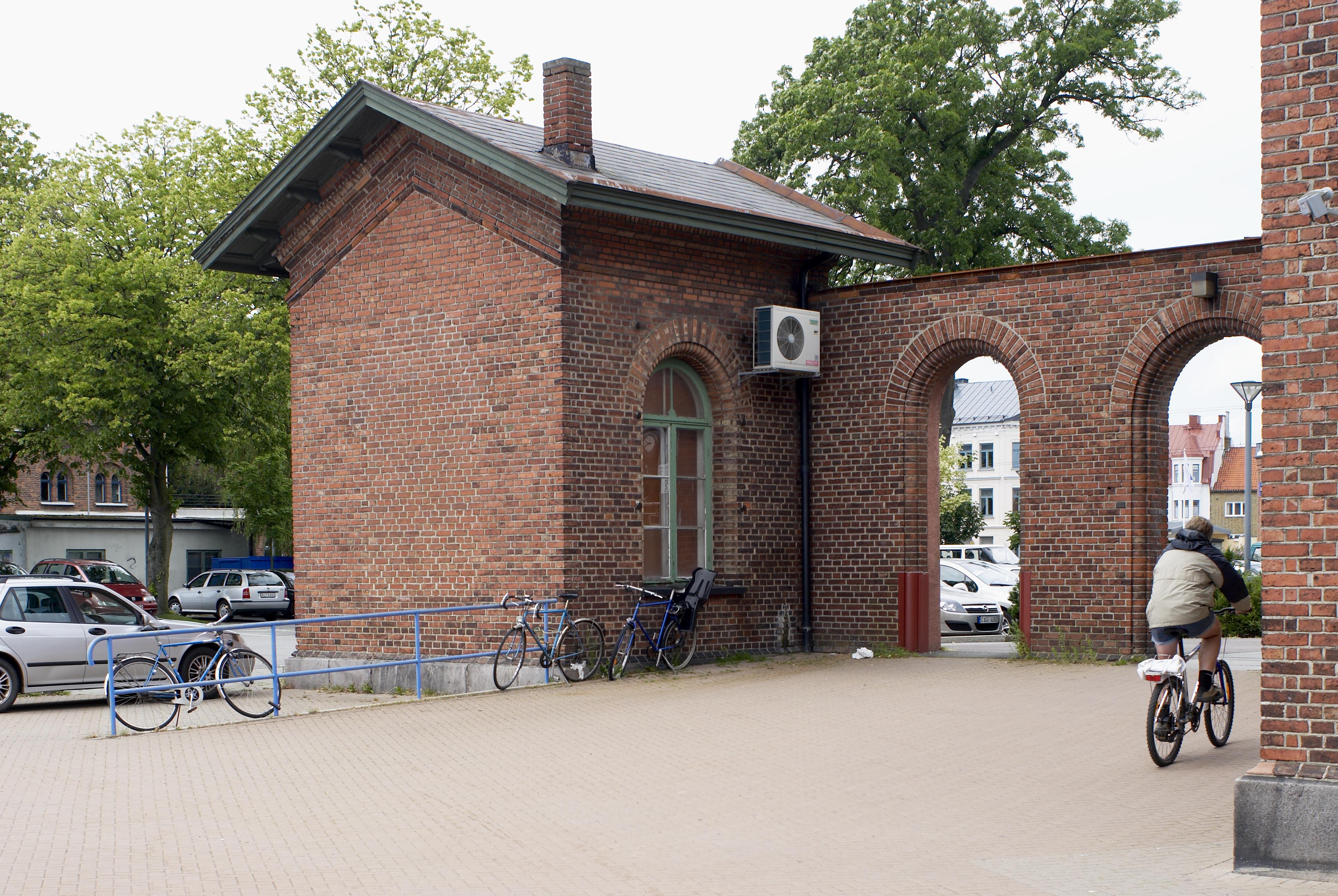 Bengt A Lundberg, Ystads station