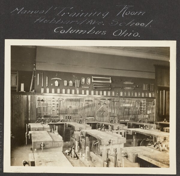 Unknown, [Manual Training Room — Hubbard Ave. School]