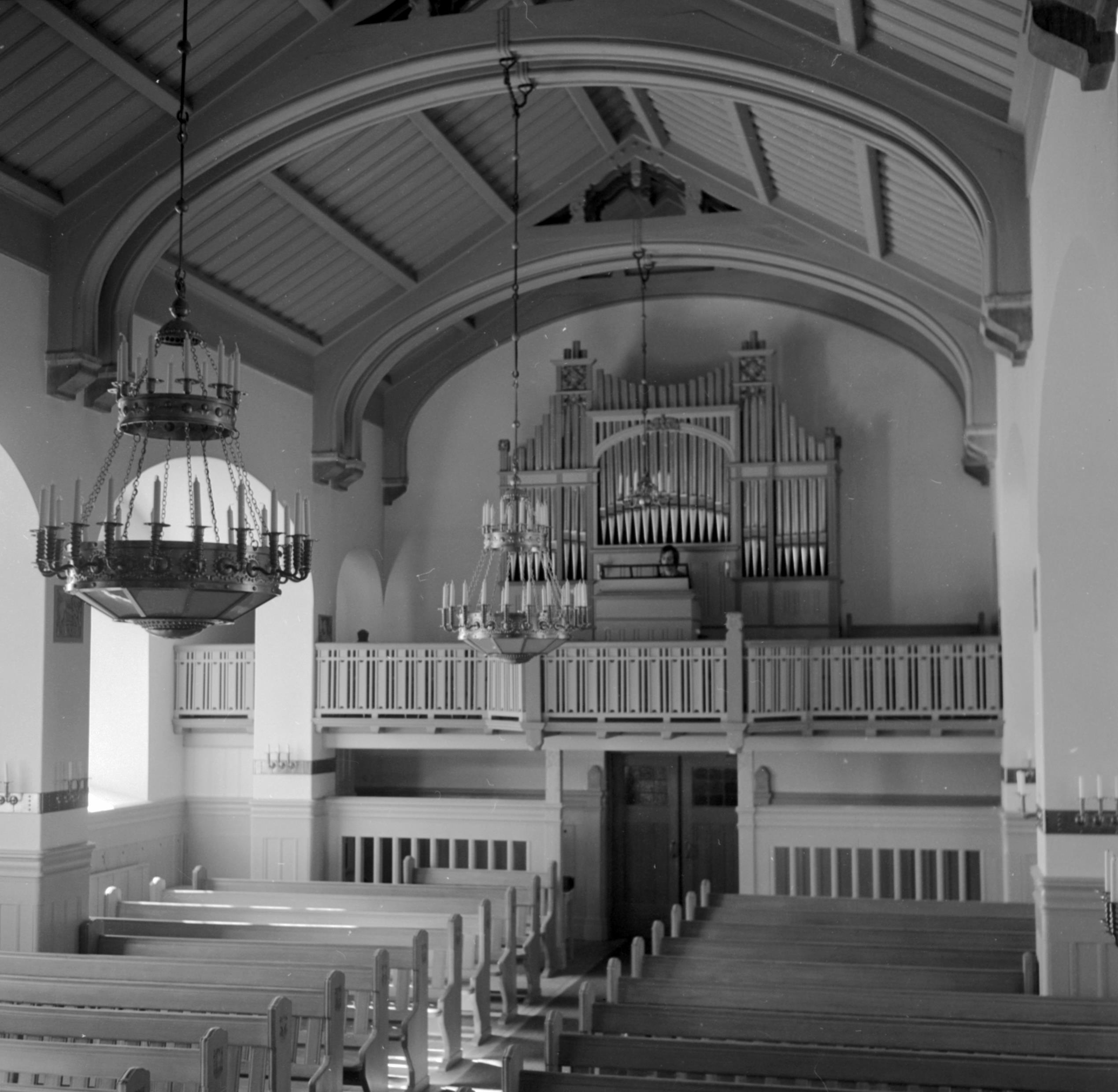 Reine Axel Unnerbäck, Hackvads kyrka